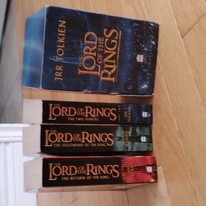 Lord of The Rings Book Trilogy Box Set 2002 With Slipcase